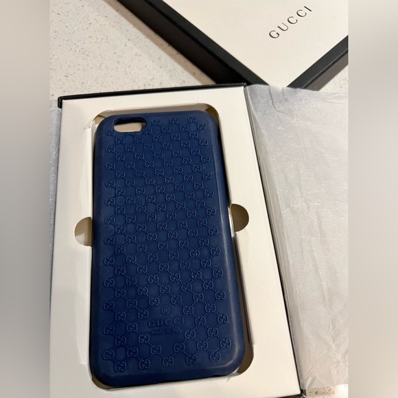 BNIB Gucci phone cass - Picture 4 of 4